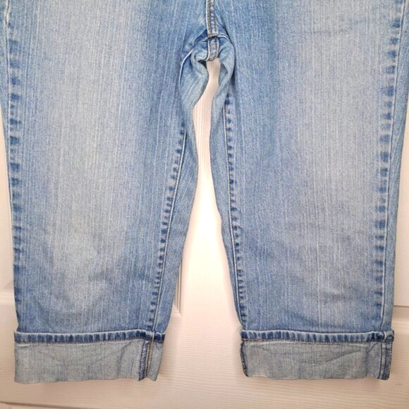 Levi's 515 Cuffed Denim Capris Size 8 - Picture 6 of 7